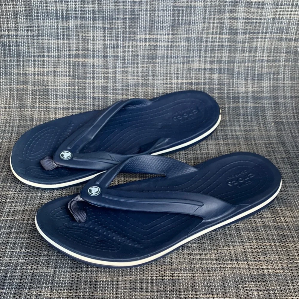 CROCS Kids Classic Flip Flops Sandals Navy Blue Unisex Youth size 3